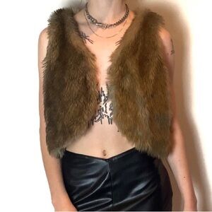 GAP Faux fur Vest